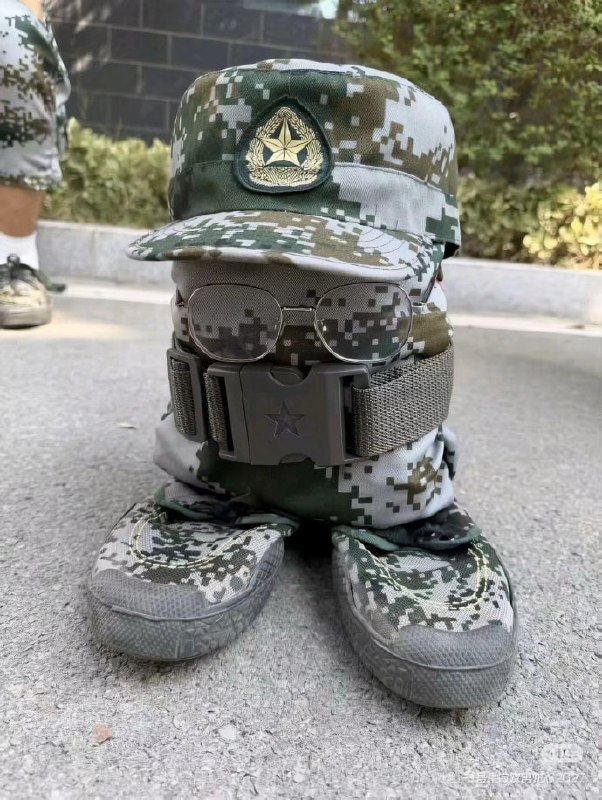 😑