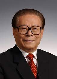 #江泽民同志逝世 享年96岁据央视新闻消息，中国共产党中央委员会、中华人民共和国全国人民代表大会常务委员会、中华人民共和国国务院、中国人民政治协商会议全国委员会、中国共产党和中华人民共和国中央军事委员会，极其悲痛地向全党全军全国各族人民通告