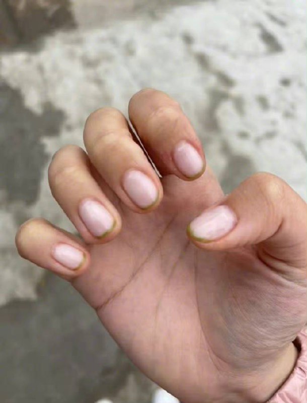 #美甲 做了，又好像没做#美甲 做了，又好像没做