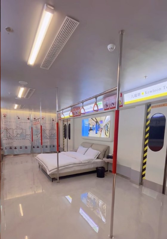 现在的酒店都这么离谱了吗😧现在的酒店都这么离谱了吗😧