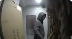 湖南一女主播收到炸弹包裹被炸伤10月16日，湖南一女主播收到炸弹包裹被炸伤引发热议